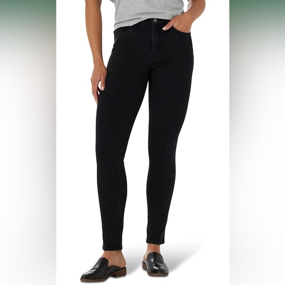 Lee Women's Ultra Lux Mid-Rise Slim Fit Skinny Jean - Picture 2 of 5